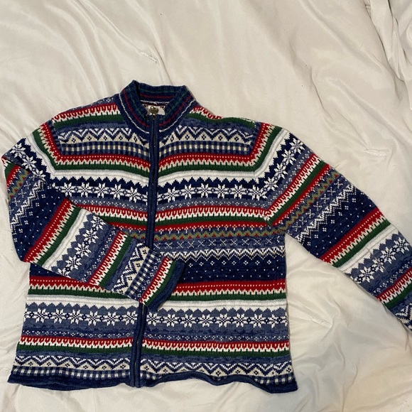 Patterned ZipUp - Picture 1 of 2